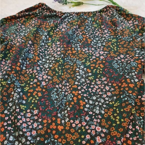 NEW Eddie Bauer Peasant Top Floral - Picture 9 of 11